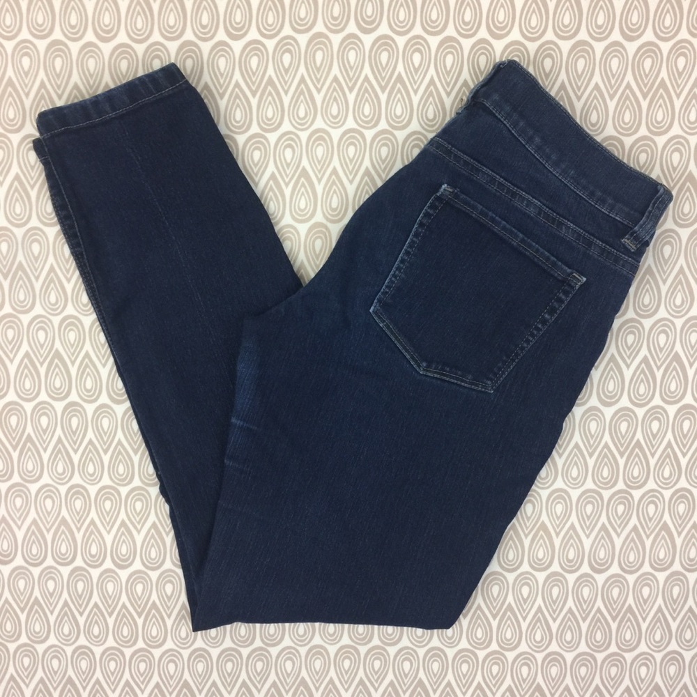 White House Black Market Noir Womens Jean SZ S G18